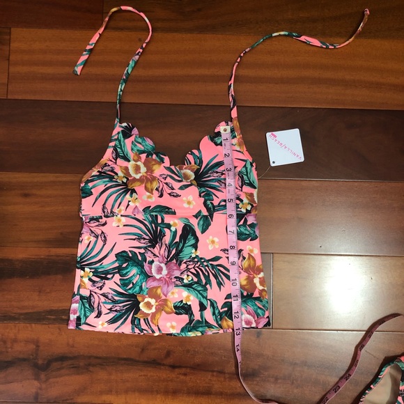 Vanilla/Beach swim suit - Picture 3 of 8